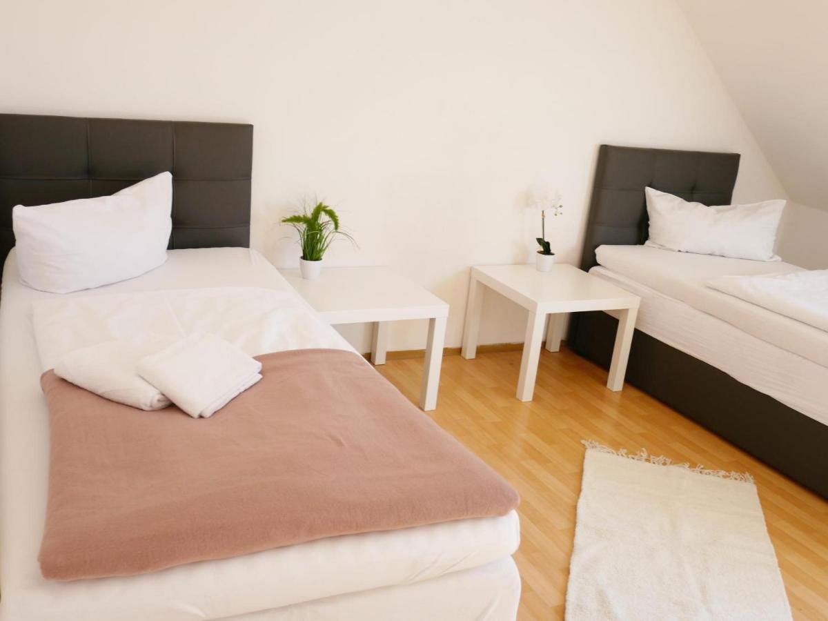 Sunnyhome Monteurwohnungen Und Apartments In Schwandorf المظهر الخارجي الصورة